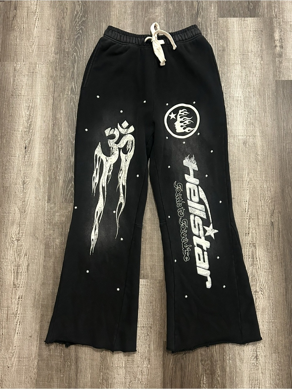 08 Path To Paradise Sweatpants Hellstar